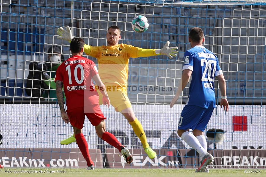 Chance, Tim Kleindienst, Marcel Schuhen, Merck-Stadion, Darmstadt, 16.05.2021, DFL, sport, action, Fussball, Deutschland, Mai 2021, Saison 2020/2021, FCH, SVD, Bundesliga, 2. Bundesliga, FC Heidenheim 1846, SV Darmstadt 98 - Bild-ID: 2293873