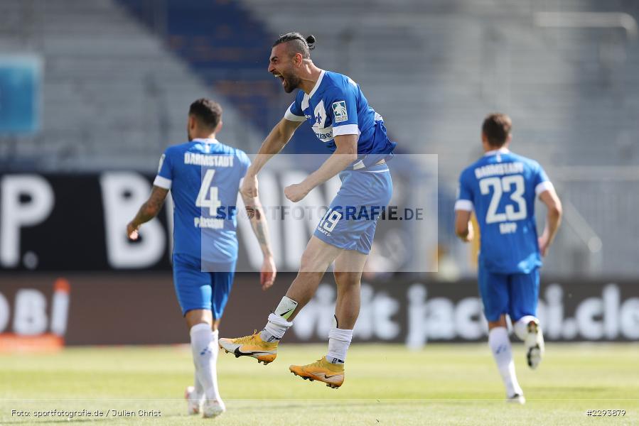 Emotionen, Torjubel, Serdar Dursun, Merck-Stadion, Darmstadt, 16.05.2021, DFL, sport, action, Fussball, Deutschland, Mai 2021, Saison 2020/2021, FCH, SVD, Bundesliga, 2. Bundesliga, FC Heidenheim 1846, SV Darmstadt 98 - Bild-ID: 2293879 Emotionen, Torjubel, Serdar Dursun, Merck-Stadion, Darmstadt, 16.05.2021, DFL, sport, action, Fussball, Deutschland, Mai 2021, Saison 2020/2021, FCH, SVD, Bundesliga, 2. Bundesliga, FC Heidenheim 1846, SV Darmstadt 98 - Bild-ID: 2293879