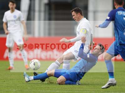 Fotos von FC Bayern Alzenau - TSV Schott Mainz auf sportfotografie.de