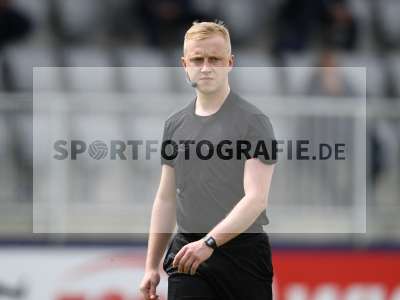 Fotos von FC Bayern Alzenau - TSV Schott Mainz auf sportfotografie.de