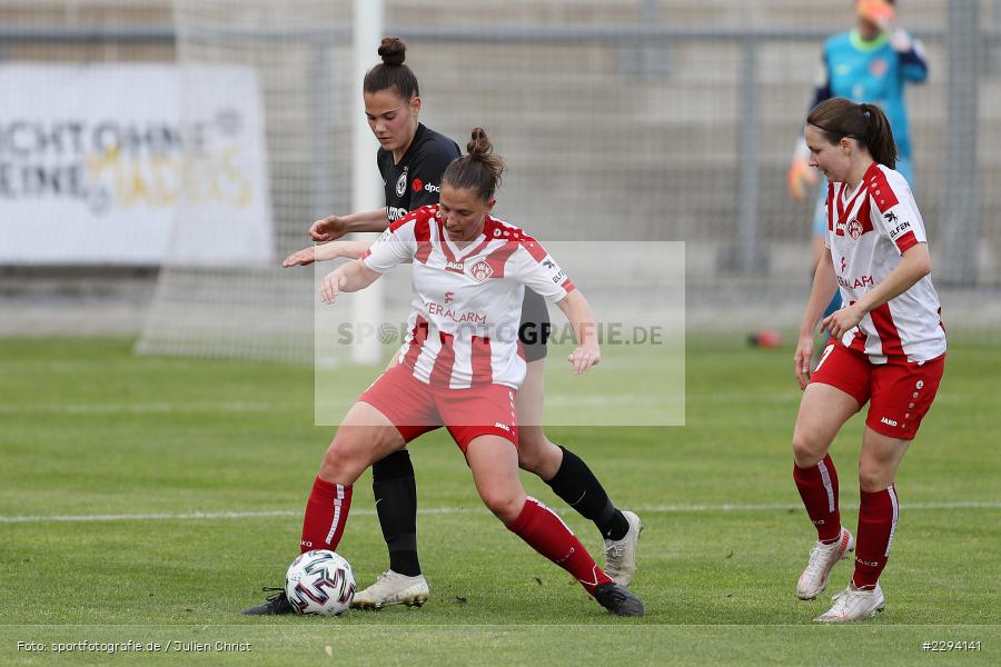 Vanessza Nagy, Maria Ansmann, Meike Bohn, Stadion am Brentanobad, Frankfurt, 19.05.2021, DFL, sport, action, Fussball, Deutschland, Mai 2021, Saison 2020/2021, FWK, SGE, Frauen, Süd, 2. Frauen-Bundesliga, FC Würzburger Kickers, Eintracht Frankfurt II - Bild-ID: 2294141 Vanessza Nagy, Maria Ansmann, Meike Bohn, Stadion am Brentanobad, Frankfurt, 19.05.2021, DFL, sport, action, Fussball, Deutschland, Mai 2021, Saison 2020/2021, FWK, SGE, Frauen, Süd, 2. Frauen-Bundesliga, FC Würzburger Kickers, Eintracht Frankfurt II - Bild-ID: 2294141