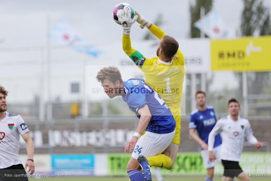 Marco Metzger, Luis Zwick, Stadion am Schoenbusch, Aschaffenburg, 22.05.2021, BFV, sport, action, Fussball, Deutschland, Mai 2021, Playoff, Play-Offs, 2019/2020, Regionalliga Bayern, FC05, SVA, Sportverein Viktoria 01 e. V, 1. FC Schweinfurt 05, SV Viktoria Aschaffenburg - Bild-ID: 2294193 Marco Metzger, Luis Zwick, Stadion am Schoenbusch, Aschaffenburg, 22.05.2021, BFV, sport, action, Fussball, Deutschland, Mai 2021, Playoff, Play-Offs, 2019/2020, Regionalliga Bayern, FC05, SVA, Sportverein Viktoria 01 e. V, 1. FC Schweinfurt 05, SV Viktoria Aschaffenburg - Bild-ID: 2294193