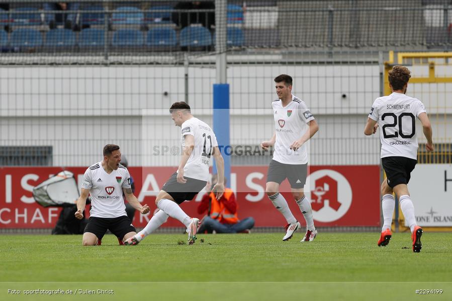Freude, Torjubel, Martin Thomann, Stadion am Schoenbusch, Aschaffenburg, 22.05.2021, BFV, sport, action, Fussball, Deutschland, Mai 2021, Playoff, Play-Offs, 2019/2020, Regionalliga Bayern, FC05, SVA, Sportverein Viktoria 01 e. V, 1. FC Schweinfurt 05, SV Viktoria Aschaffenburg - Bild-ID: 2294199 Freude, Torjubel, Martin Thomann, Stadion am Schoenbusch, Aschaffenburg, 22.05.2021, BFV, sport, action, Fussball, Deutschland, Mai 2021, Playoff, Play-Offs, 2019/2020, Regionalliga Bayern, FC05, SVA, Sportverein Viktoria 01 e. V, 1. FC Schweinfurt 05, SV Viktoria Aschaffenburg - Bild-ID: 2294199