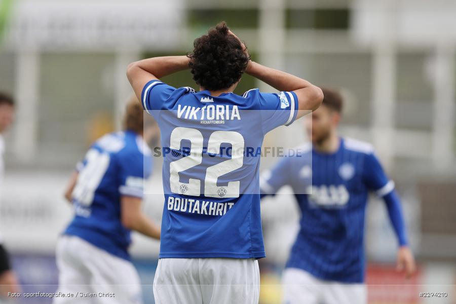 Gestik, Frust, Hamza Boutakhrit, Stadion am Schoenbusch, Aschaffenburg, 22.05.2021, BFV, sport, action, Fussball, Deutschland, Mai 2021, Playoff, Play-Offs, 2019/2020, Regionalliga Bayern, FC05, SVA, Sportverein Viktoria 01 e. V, 1. FC Schweinfurt 05, SV Viktoria Aschaffenburg - Bild-ID: 2294210