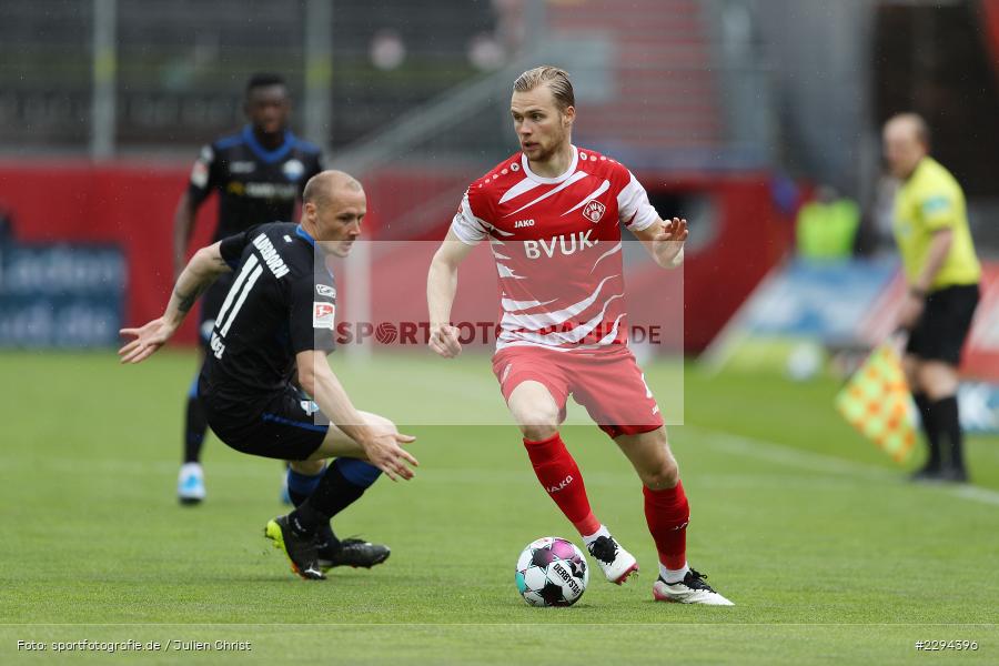 Lars Dietz, FLYERALARM Arena, Würzburg, 23.05.2021, DFL, sport, action, Fussball, Deutschland, Mai 2021, Saison 2020/2021, SCP, FWK, Bundesliga, 2. Bundesliga, SC Paderborn, FC Würzburger Kickers - Bild-ID: 2294396 Lars Dietz, FLYERALARM Arena, Würzburg, 23.05.2021, DFL, sport, action, Fussball, Deutschland, Mai 2021, Saison 2020/2021, SCP, FWK, Bundesliga, 2. Bundesliga, SC Paderborn, FC Würzburger Kickers - Bild-ID: 2294396