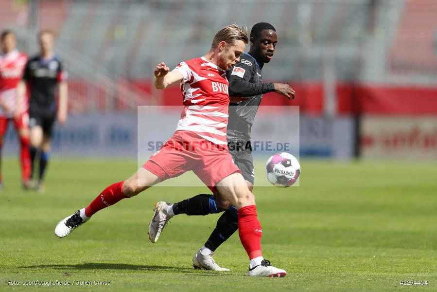 Christopher Antwi-Adjej, Lars Dietz, FLYERALARM Arena, Würzburg, 23.05.2021, DFL, sport, action, Fussball, Deutschland, Mai 2021, Saison 2020/2021, SCP, FWK, Bundesliga, 2. Bundesliga, SC Paderborn, FC Würzburger Kickers - Bild-ID: 2294404 Christopher Antwi-Adjej, Lars Dietz, FLYERALARM Arena, Würzburg, 23.05.2021, DFL, sport, action, Fussball, Deutschland, Mai 2021, Saison 2020/2021, SCP, FWK, Bundesliga, 2. Bundesliga, SC Paderborn, FC Würzburger Kickers - Bild-ID: 2294404