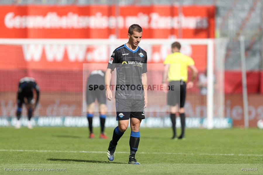 Uwe Hünemeier, FLYERALARM Arena, Würzburg, 23.05.2021, DFL, sport, action, Fussball, Deutschland, Mai 2021, Saison 2020/2021, SCP, FWK, Bundesliga, 2. Bundesliga, SC Paderborn, FC Würzburger Kickers - Bild-ID: 2294439 Uwe Hünemeier, FLYERALARM Arena, Würzburg, 23.05.2021, DFL, sport, action, Fussball, Deutschland, Mai 2021, Saison 2020/2021, SCP, FWK, Bundesliga, 2. Bundesliga, SC Paderborn, FC Würzburger Kickers - Bild-ID: 2294439