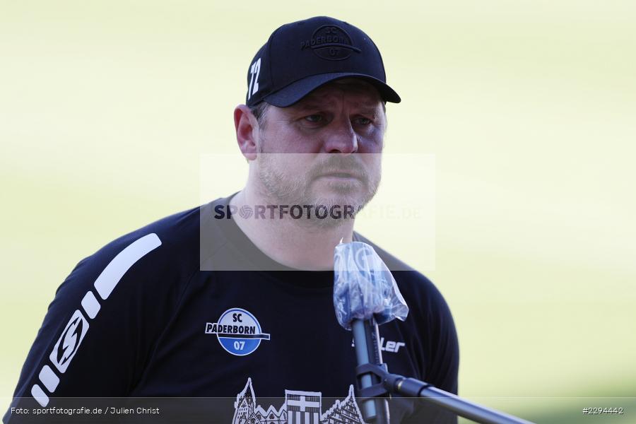 ARD, BR, Interview, Steffen Baumgart, FLYERALARM Arena, Würzburg, 23.05.2021, DFL, sport, action, Fussball, Deutschland, Mai 2021, Saison 2020/2021, SCP, FWK, Bundesliga, 2. Bundesliga, SC Paderborn, FC Würzburger Kickers - Bild-ID: 2294442 ARD, BR, Interview, Steffen Baumgart, FLYERALARM Arena, Würzburg, 23.05.2021, DFL, sport, action, Fussball, Deutschland, Mai 2021, Saison 2020/2021, SCP, FWK, Bundesliga, 2. Bundesliga, SC Paderborn, FC Würzburger Kickers - Bild-ID: 2294442