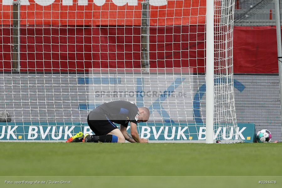 am Boden, Enttäuscht, Frust, Sven Michel, FLYERALARM Arena, Würzburg, 23.05.2021, DFL, sport, action, Fussball, Deutschland, Mai 2021, Saison 2020/2021, SCP, FWK, Bundesliga, 2. Bundesliga, SC Paderborn, FC Würzburger Kickers - Bild-ID: 2294478 am Boden, Enttäuscht, Frust, Sven Michel, FLYERALARM Arena, Würzburg, 23.05.2021, DFL, sport, action, Fussball, Deutschland, Mai 2021, Saison 2020/2021, SCP, FWK, Bundesliga, 2. Bundesliga, SC Paderborn, FC Würzburger Kickers - Bild-ID: 2294478