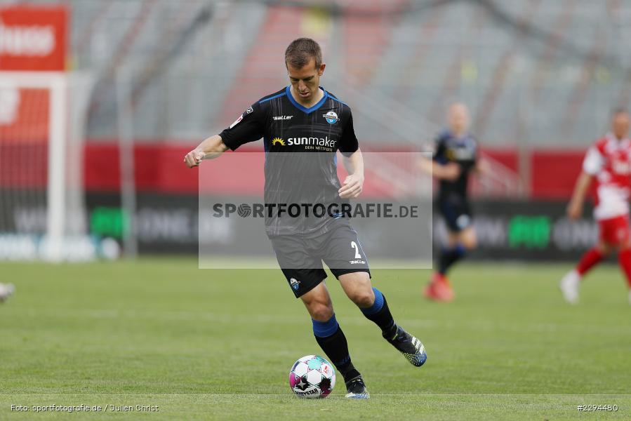 Uwe Hünemeier, FLYERALARM Arena, Würzburg, 23.05.2021, DFL, sport, action, Fussball, Deutschland, Mai 2021, Saison 2020/2021, SCP, FWK, Bundesliga, 2. Bundesliga, SC Paderborn, FC Würzburger Kickers - Bild-ID: 2294480 Uwe Hünemeier, FLYERALARM Arena, Würzburg, 23.05.2021, DFL, sport, action, Fussball, Deutschland, Mai 2021, Saison 2020/2021, SCP, FWK, Bundesliga, 2. Bundesliga, SC Paderborn, FC Würzburger Kickers - Bild-ID: 2294480