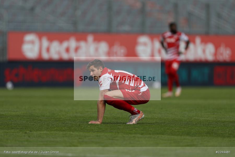 am Boden, Enttäuscht, Marvin Pieringer, FLYERALARM Arena, Würzburg, 23.05.2021, DFL, sport, action, Fussball, Deutschland, Mai 2021, Saison 2020/2021, SCP, FWK, Bundesliga, 2. Bundesliga, SC Paderborn, FC Würzburger Kickers - Bild-ID: 2294481 am Boden, Enttäuscht, Marvin Pieringer, FLYERALARM Arena, Würzburg, 23.05.2021, DFL, sport, action, Fussball, Deutschland, Mai 2021, Saison 2020/2021, SCP, FWK, Bundesliga, 2. Bundesliga, SC Paderborn, FC Würzburger Kickers - Bild-ID: 2294481