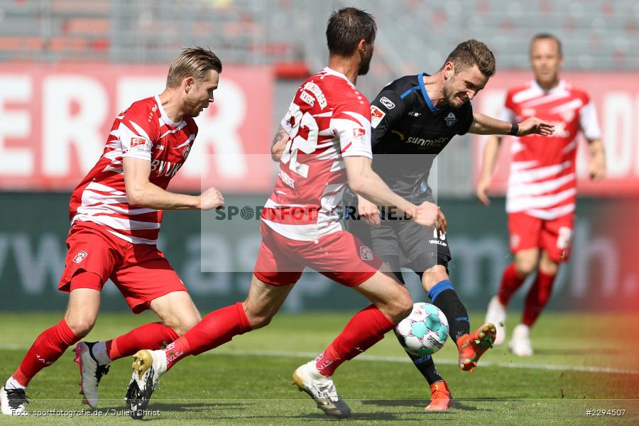 Christian Strohdiek, Lars Dietz, Dennis Srbeny, FLYERALARM Arena, Würzburg, 23.05.2021, DFL, sport, action, Fussball, Deutschland, Mai 2021, Saison 2020/2021, SCP, FWK, Bundesliga, 2. Bundesliga, SC Paderborn, FC Würzburger Kickers - Bild-ID: 2294507 Christian Strohdiek, Lars Dietz, Dennis Srbeny, FLYERALARM Arena, Würzburg, 23.05.2021, DFL, sport, action, Fussball, Deutschland, Mai 2021, Saison 2020/2021, SCP, FWK, Bundesliga, 2. Bundesliga, SC Paderborn, FC Würzburger Kickers - Bild-ID: 2294507