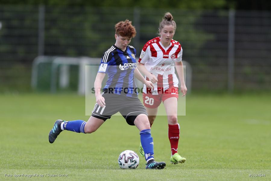 Nicole Kreußer, Leonie Stöhr, Soccergirl Sportpark, Würzburg, 23.05.2021, DFL, sport, action, Fussball, Deutschland, Mai 2021, Saison 2020/2021, FCS, FWK, Frauen, Süd, 2. Frauen-Bundesliga, 1. FC Saarbrücken, FC Würzburger Kickers - Bild-ID: 2294541 Nicole Kreußer, Leonie Stöhr, Soccergirl Sportpark, Würzburg, 23.05.2021, DFL, sport, action, Fussball, Deutschland, Mai 2021, Saison 2020/2021, FCS, FWK, Frauen, Süd, 2. Frauen-Bundesliga, 1. FC Saarbrücken, FC Würzburger Kickers - Bild-ID: 2294541