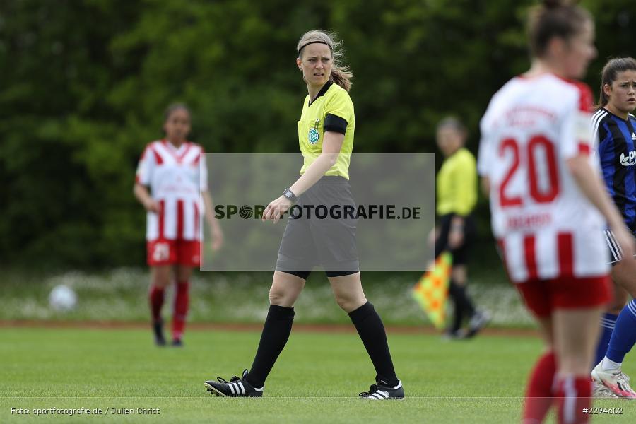 Schiedsrichter, Dr. Wiebke Frede, Soccergirl Sportpark, Würzburg, 23.05.2021, DFL, sport, action, Fussball, Deutschland, Mai 2021, Saison 2020/2021, FCS, FWK, Frauen, Süd, 2. Frauen-Bundesliga, 1. FC Saarbrücken, FC Würzburger Kickers - Bild-ID: 2294602 Schiedsrichter, Dr. Wiebke Frede, Soccergirl Sportpark, Würzburg, 23.05.2021, DFL, sport, action, Fussball, Deutschland, Mai 2021, Saison 2020/2021, FCS, FWK, Frauen, Süd, 2. Frauen-Bundesliga, 1. FC Saarbrücken, FC Würzburger Kickers - Bild-ID: 2294602