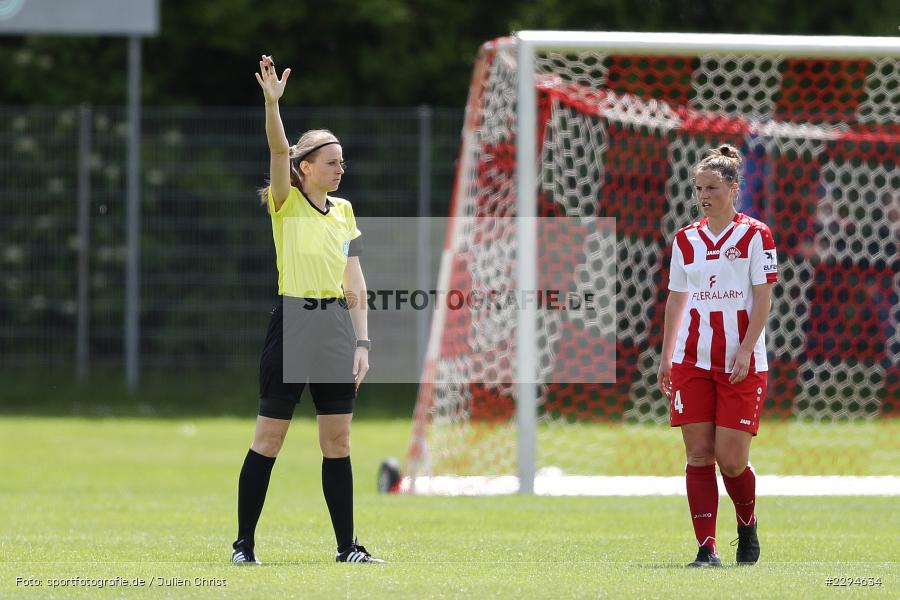 Gestik, Dr. Wiebke Frede, Soccergirl Sportpark, Würzburg, 23.05.2021, DFL, sport, action, Fussball, Deutschland, Mai 2021, Saison 2020/2021, FCS, FWK, Frauen, Süd, 2. Frauen-Bundesliga, 1. FC Saarbrücken, FC Würzburger Kickers - Bild-ID: 2294634
