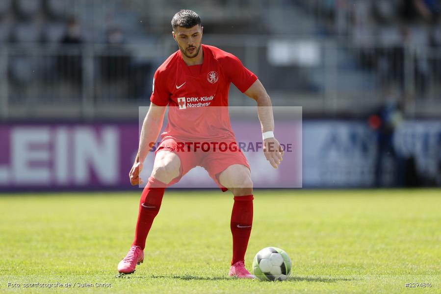 Jon Mogge, Main-Echo Arena, Alzenau, 29.05.2021, DFB, sport, action, Fussball, Deutschland, Mai 2021, Saison 2020/2021, KSV, FCB, 4. Liga, Regionalliga, Regionalliga Südwest, KSV Hessen Kassel, FC Bayern Alzenau - Bild-ID: 2294816 Jon Mogge, Main-Echo Arena, Alzenau, 29.05.2021, DFB, sport, action, Fussball, Deutschland, Mai 2021, Saison 2020/2021, KSV, FCB, 4. Liga, Regionalliga, Regionalliga Südwest, KSV Hessen Kassel, FC Bayern Alzenau - Bild-ID: 2294816