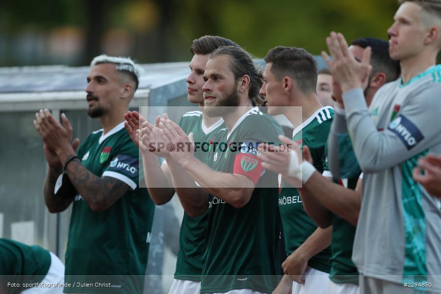Applaus, Gestik, Sascha Marinkovic, Martin Thomann, Kristian Böhnlein, Willy-Sachs-Stadion, Schweinfurt, 01.06.2021, BFV, sport, action, Fussball, Deutschland, Juni 2021, Playoff, Play-Offs, 2019/2020, Regionalliga Bayern, FC05, SVA, Sportverein Viktoria 01 e. V, SV Viktoria Aschaffenburg, 1. FC Schweinfurt 05 - Bild-ID: 2294830 Applaus, Gestik, Sascha Marinkovic, Martin Thomann, Kristian Böhnlein, Willy-Sachs-Stadion, Schweinfurt, 01.06.2021, BFV, sport, action, Fussball, Deutschland, Juni 2021, Playoff, Play-Offs, 2019/2020, Regionalliga Bayern, FC05, SVA, Sportverein Viktoria 01 e. V, SV Viktoria Aschaffenburg, 1. FC Schweinfurt 05 - Bild-ID: 2294830