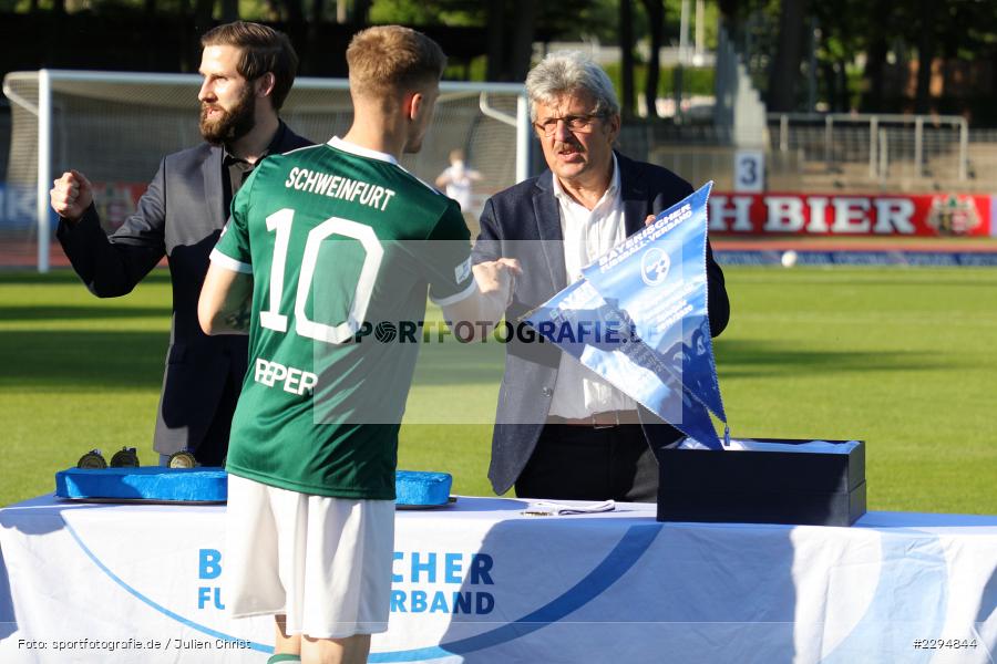 Josef Janker, Ehrung, Florian Pieper, Willy-Sachs-Stadion, Schweinfurt, 01.06.2021, BFV, sport, action, Fussball, Deutschland, Juni 2021, Playoff, Play-Offs, 2019/2020, Regionalliga Bayern, FC05, SVA, Sportverein Viktoria 01 e. V, SV Viktoria Aschaffenburg, 1. FC Schweinfurt 05 - Bild-ID: 2294844 Josef Janker, Ehrung, Florian Pieper, Willy-Sachs-Stadion, Schweinfurt, 01.06.2021, BFV, sport, action, Fussball, Deutschland, Juni 2021, Playoff, Play-Offs, 2019/2020, Regionalliga Bayern, FC05, SVA, Sportverein Viktoria 01 e. V, SV Viktoria Aschaffenburg, 1. FC Schweinfurt 05 - Bild-ID: 2294844