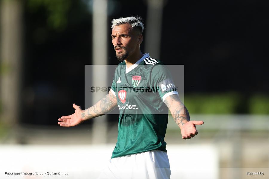 Hände, Arme, gestikuliert, Sascha Marinkovic, Willy-Sachs-Stadion, Schweinfurt, 01.06.2021, BFV, sport, action, Fussball, Deutschland, Juni 2021, Playoff, Play-Offs, 2019/2020, Regionalliga Bayern, FC05, SVA, Sportverein Viktoria 01 e. V, SV Viktoria Aschaffenburg, 1. FC Schweinfurt 05 - Bild-ID: 2294886