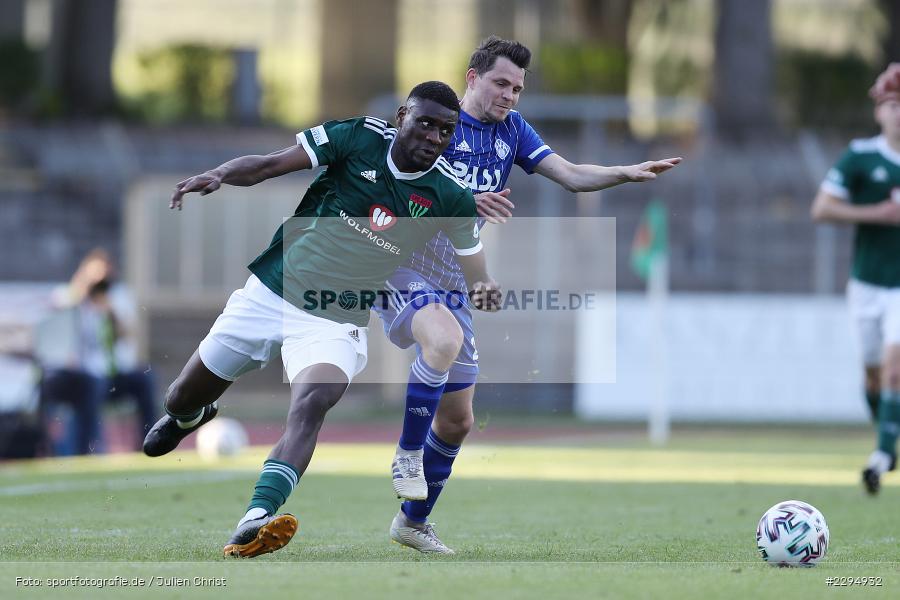 Daniel Cheron, Aaron Manu, Willy-Sachs-Stadion, Schweinfurt, 01.06.2021, BFV, sport, action, Fussball, Deutschland, Juni 2021, Playoff, Play-Offs, 2019/2020, Regionalliga Bayern, FC05, SVA, Sportverein Viktoria 01 e. V, SV Viktoria Aschaffenburg, 1. FC Schweinfurt 05 - Bild-ID: 2294932 Daniel Cheron, Aaron Manu, Willy-Sachs-Stadion, Schweinfurt, 01.06.2021, BFV, sport, action, Fussball, Deutschland, Juni 2021, Playoff, Play-Offs, 2019/2020, Regionalliga Bayern, FC05, SVA, Sportverein Viktoria 01 e. V, SV Viktoria Aschaffenburg, 1. FC Schweinfurt 05 - Bild-ID: 2294932