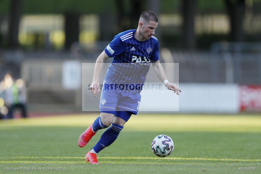 Raffael Cvijetkovic, Willy-Sachs-Stadion, Schweinfurt, 01.06.2021, BFV, sport, action, Fussball, Deutschland, Juni 2021, Playoff, Play-Offs, 2019/2020, Regionalliga Bayern, FC05, SVA, Sportverein Viktoria 01 e. V, SV Viktoria Aschaffenburg, 1. FC Schweinfurt 05 - Bild-ID: 2294958 Raffael Cvijetkovic, Willy-Sachs-Stadion, Schweinfurt, 01.06.2021, BFV, sport, action, Fussball, Deutschland, Juni 2021, Playoff, Play-Offs, 2019/2020, Regionalliga Bayern, FC05, SVA, Sportverein Viktoria 01 e. V, SV Viktoria Aschaffenburg, 1. FC Schweinfurt 05 - Bild-ID: 2294958