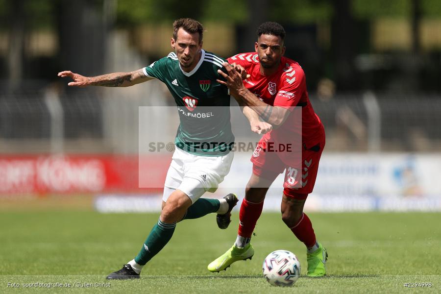 Duell, Lukas Billick, Willy-Sachs-Stadion, Schweinfurt, 05.06.2021, BFV, sport, action, Fussball, Deutschland, Juni 2021, Trostrunde, Ligapokal, Halbfinale, Regionalliga Bayern, TSV, FC05, TSV Aubstadt, 1. FC Schweinfurt 05 - Bild-ID: 2294998 Duell, Lukas Billick, Willy-Sachs-Stadion, Schweinfurt, 05.06.2021, BFV, sport, action, Fussball, Deutschland, Juni 2021, Trostrunde, Ligapokal, Halbfinale, Regionalliga Bayern, TSV, FC05, TSV Aubstadt, 1. FC Schweinfurt 05 - Bild-ID: 2294998