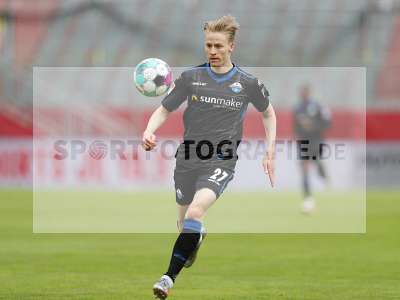 Fotos von FC Würzburger Kickers - SC Paderborn auf sportfotografie.de