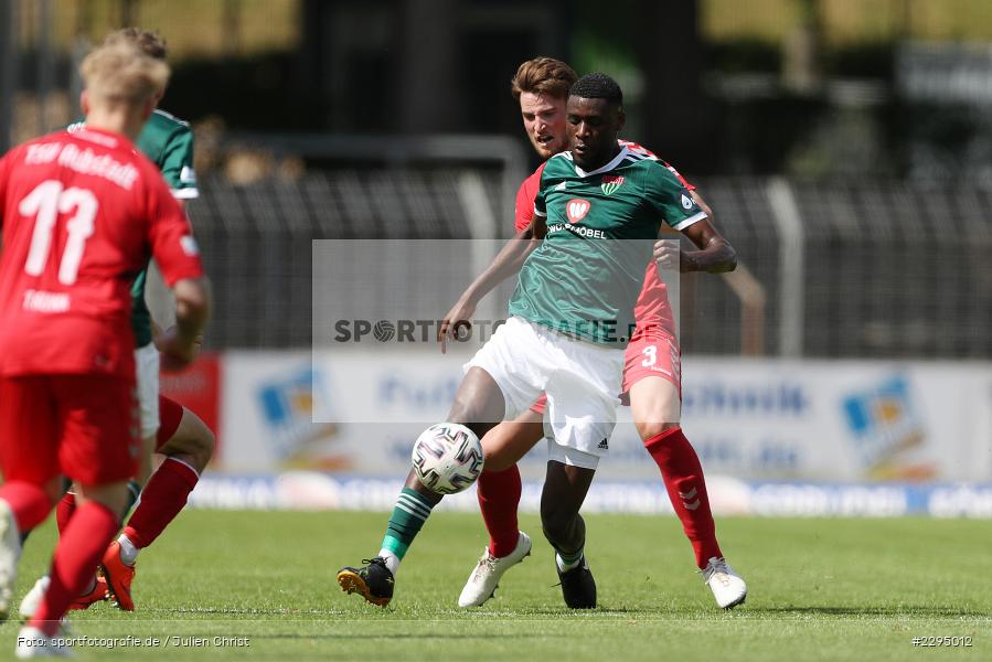 Tim Hüttl, Aaron Manu, Willy-Sachs-Stadion, Schweinfurt, 05.06.2021, BFV, sport, action, Fussball, Deutschland, Juni 2021, Trostrunde, Ligapokal, Halbfinale, Regionalliga Bayern, TSV, FC05, TSV Aubstadt, 1. FC Schweinfurt 05 - Bild-ID: 2295012 Tim Hüttl, Aaron Manu, Willy-Sachs-Stadion, Schweinfurt, 05.06.2021, BFV, sport, action, Fussball, Deutschland, Juni 2021, Trostrunde, Ligapokal, Halbfinale, Regionalliga Bayern, TSV, FC05, TSV Aubstadt, 1. FC Schweinfurt 05 - Bild-ID: 2295012