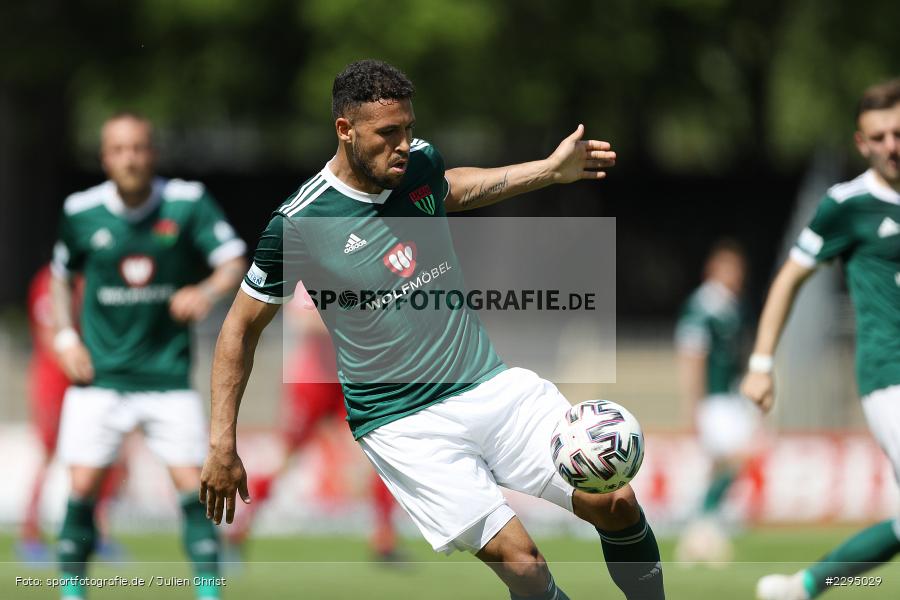 Lamar Yarbrough, Willy-Sachs-Stadion, Schweinfurt, 05.06.2021, BFV, sport, action, Fussball, Deutschland, Juni 2021, Trostrunde, Ligapokal, Halbfinale, Regionalliga Bayern, TSV, FC05, TSV Aubstadt, 1. FC Schweinfurt 05 - Bild-ID: 2295029 Lamar Yarbrough, Willy-Sachs-Stadion, Schweinfurt, 05.06.2021, BFV, sport, action, Fussball, Deutschland, Juni 2021, Trostrunde, Ligapokal, Halbfinale, Regionalliga Bayern, TSV, FC05, TSV Aubstadt, 1. FC Schweinfurt 05 - Bild-ID: 2295029