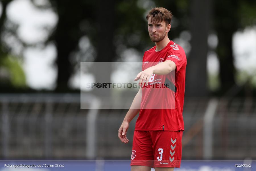 Hände, Arme, gestikuliert, Tim Hüttl, Willy-Sachs-Stadion, Schweinfurt, 05.06.2021, BFV, sport, action, Fussball, Deutschland, Juni 2021, Trostrunde, Ligapokal, Halbfinale, Regionalliga Bayern, TSV, FC05, TSV Aubstadt, 1. FC Schweinfurt 05 - Bild-ID: 2295062 Hände, Arme, gestikuliert, Tim Hüttl, Willy-Sachs-Stadion, Schweinfurt, 05.06.2021, BFV, sport, action, Fussball, Deutschland, Juni 2021, Trostrunde, Ligapokal, Halbfinale, Regionalliga Bayern, TSV, FC05, TSV Aubstadt, 1. FC Schweinfurt 05 - Bild-ID: 2295062