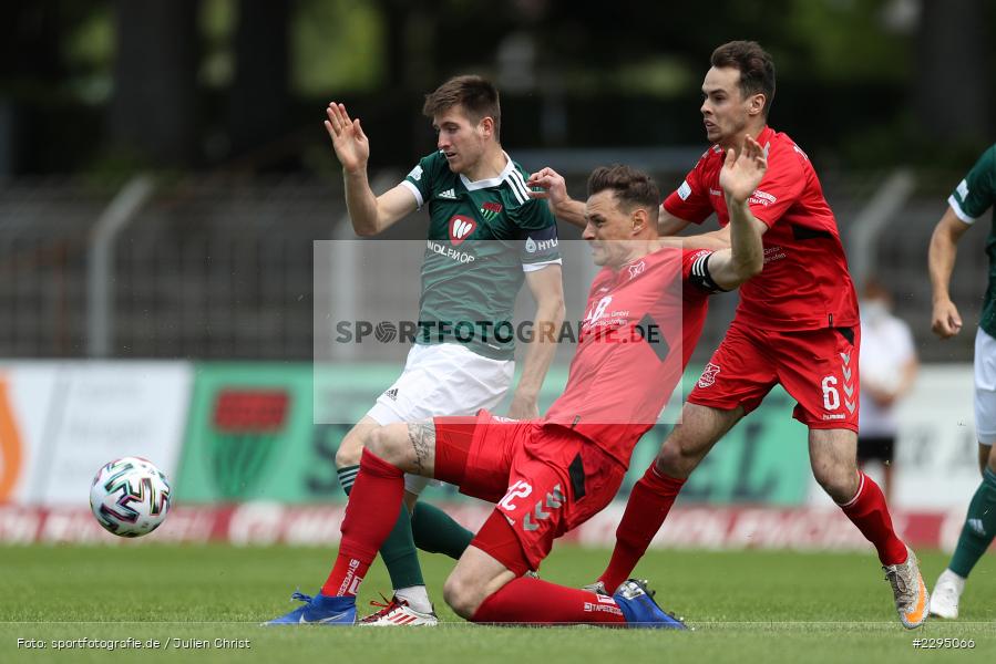 Julius Benkenstein, Kevin Fery, Willy-Sachs-Stadion, Schweinfurt, 05.06.2021, BFV, sport, action, Fussball, Deutschland, Juni 2021, Trostrunde, Ligapokal, Halbfinale, Regionalliga Bayern, TSV, FC05, TSV Aubstadt, 1. FC Schweinfurt 05 - Bild-ID: 2295066 Julius Benkenstein, Kevin Fery, Willy-Sachs-Stadion, Schweinfurt, 05.06.2021, BFV, sport, action, Fussball, Deutschland, Juni 2021, Trostrunde, Ligapokal, Halbfinale, Regionalliga Bayern, TSV, FC05, TSV Aubstadt, 1. FC Schweinfurt 05 - Bild-ID: 2295066