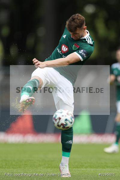 Amar Suljic, Willy-Sachs-Stadion, Schweinfurt, 05.06.2021, BFV, sport, action, Fussball, Deutschland, Juni 2021, Trostrunde, Ligapokal, Halbfinale, Regionalliga Bayern, TSV, FC05, TSV Aubstadt, 1. FC Schweinfurt 05 - Bild-ID: 2295071 Amar Suljic, Willy-Sachs-Stadion, Schweinfurt, 05.06.2021, BFV, sport, action, Fussball, Deutschland, Juni 2021, Trostrunde, Ligapokal, Halbfinale, Regionalliga Bayern, TSV, FC05, TSV Aubstadt, 1. FC Schweinfurt 05 - Bild-ID: 2295071