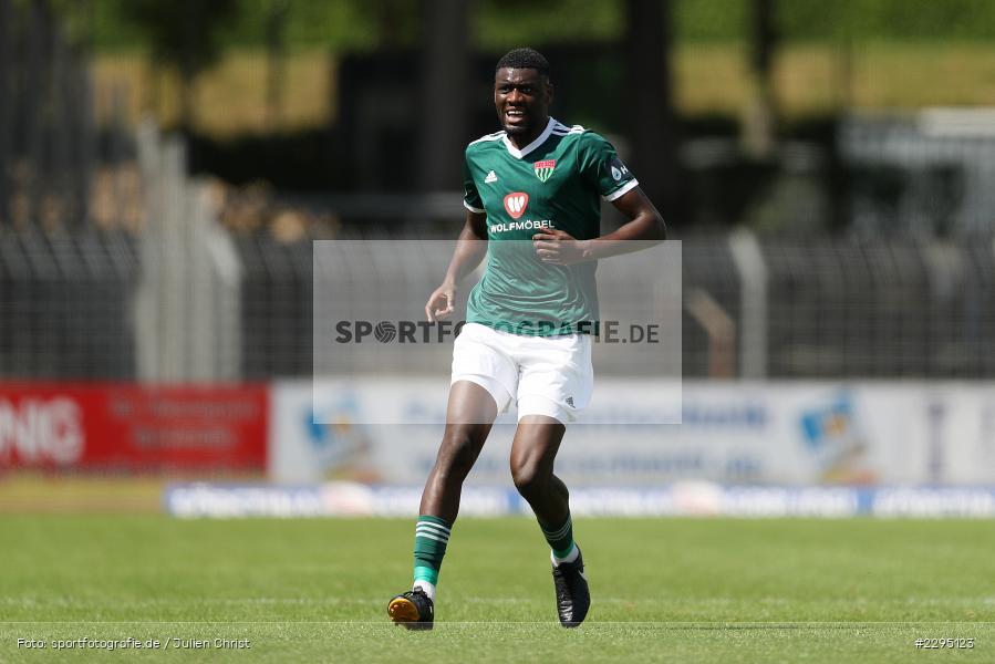 gibt Anweisungen, Aaron Manu, Willy-Sachs-Stadion, Schweinfurt, 05.06.2021, BFV, sport, action, Fussball, Deutschland, Juni 2021, Trostrunde, Ligapokal, Halbfinale, Regionalliga Bayern, TSV, FC05, TSV Aubstadt, 1. FC Schweinfurt 05 - Bild-ID: 2295123 gibt Anweisungen, Aaron Manu, Willy-Sachs-Stadion, Schweinfurt, 05.06.2021, BFV, sport, action, Fussball, Deutschland, Juni 2021, Trostrunde, Ligapokal, Halbfinale, Regionalliga Bayern, TSV, FC05, TSV Aubstadt, 1. FC Schweinfurt 05 - Bild-ID: 2295123