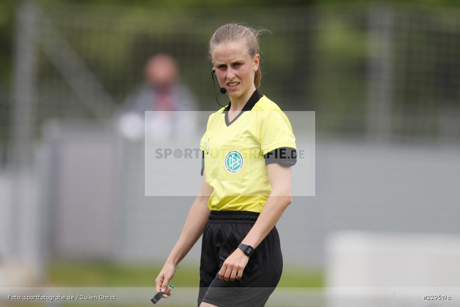 Schiedsrichter, Davina Haupt, Soccergirl Sportpark, Würzburg, 06.06.2021, DFL, sport, action, Fussball, Deutschland, Juni 2021, Saison 2020/2021, TSG, FWK, Frauen, Süd, 2. Frauen-Bundesliga, TSG Hoffenheim U20, FC Würzburger Kickers - Bild-ID: 2295196 Schiedsrichter, Davina Haupt, Soccergirl Sportpark, Würzburg, 06.06.2021, DFL, sport, action, Fussball, Deutschland, Juni 2021, Saison 2020/2021, TSG, FWK, Frauen, Süd, 2. Frauen-Bundesliga, TSG Hoffenheim U20, FC Würzburger Kickers - Bild-ID: 2295196