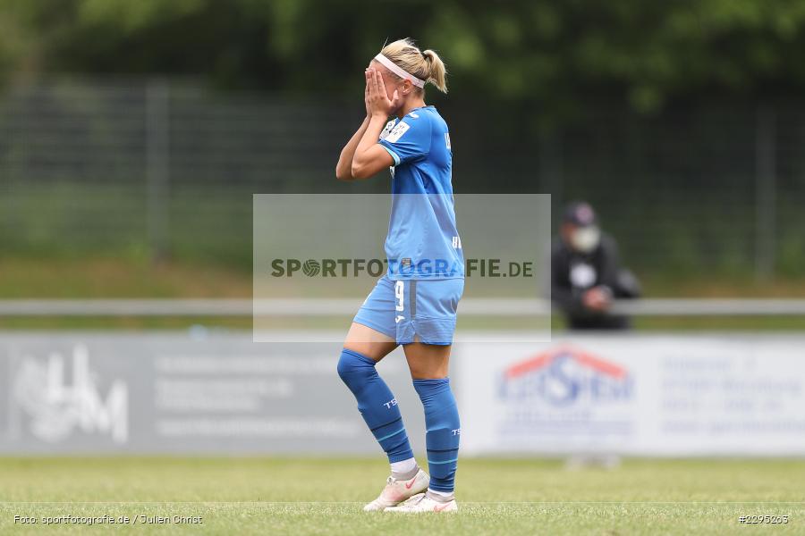 Gestik, enttäuscht, Vanessa Leimenstoll, Soccergirl Sportpark, Würzburg, 06.06.2021, DFL, sport, action, Fussball, Deutschland, Juni 2021, Saison 2020/2021, TSG, FWK, Frauen, Süd, 2. Frauen-Bundesliga, TSG Hoffenheim U20, FC Würzburger Kickers - Bild-ID: 2295263 Gestik, enttäuscht, Vanessa Leimenstoll, Soccergirl Sportpark, Würzburg, 06.06.2021, DFL, sport, action, Fussball, Deutschland, Juni 2021, Saison 2020/2021, TSG, FWK, Frauen, Süd, 2. Frauen-Bundesliga, TSG Hoffenheim U20, FC Würzburger Kickers - Bild-ID: 2295263
