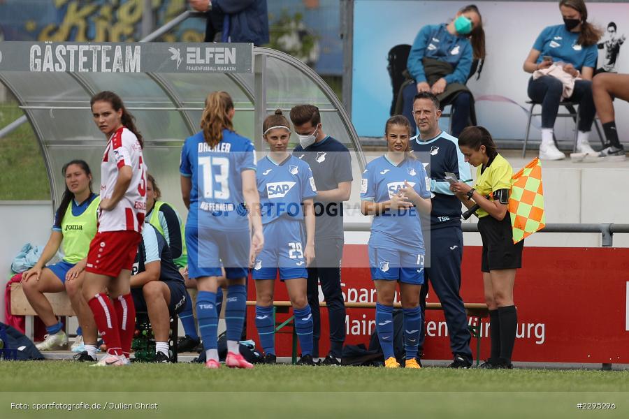 Wechsel, Chiara Jahn, Soccergirl Sportpark, Würzburg, 06.06.2021, DFL, sport, action, Fussball, Deutschland, Juni 2021, Saison 2020/2021, TSG, FWK, Frauen, Süd, 2. Frauen-Bundesliga, TSG Hoffenheim U20, FC Würzburger Kickers - Bild-ID: 2295296 Wechsel, Chiara Jahn, Soccergirl Sportpark, Würzburg, 06.06.2021, DFL, sport, action, Fussball, Deutschland, Juni 2021, Saison 2020/2021, TSG, FWK, Frauen, Süd, 2. Frauen-Bundesliga, TSG Hoffenheim U20, FC Würzburger Kickers - Bild-ID: 2295296