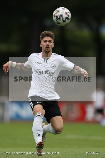 Nicholas Helmbrecht, Willy-Sachs-Stadion, Schweinfurt, 08.06.2021, BFV, sport, action, Fussball, Deutschland, Juni 2021, Trostrunde, Ligapokal, Finale, Regionalliga Bayern, SVW, FC05, SV Wacker Burghausen, 1. FC Schweinfurt 05 - Bild-ID: 2295372