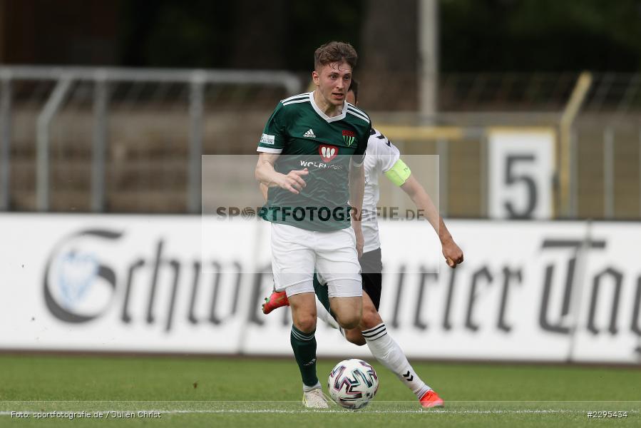 Benedict Laverty, Willy-Sachs-Stadion, Schweinfurt, 08.06.2021, BFV, sport, action, Fussball, Deutschland, Juni 2021, Trostrunde, Ligapokal, Finale, Regionalliga Bayern, SVW, FC05, SV Wacker Burghausen, 1. FC Schweinfurt 05 - Bild-ID: 2295434 Benedict Laverty, Willy-Sachs-Stadion, Schweinfurt, 08.06.2021, BFV, sport, action, Fussball, Deutschland, Juni 2021, Trostrunde, Ligapokal, Finale, Regionalliga Bayern, SVW, FC05, SV Wacker Burghausen, 1. FC Schweinfurt 05 - Bild-ID: 2295434