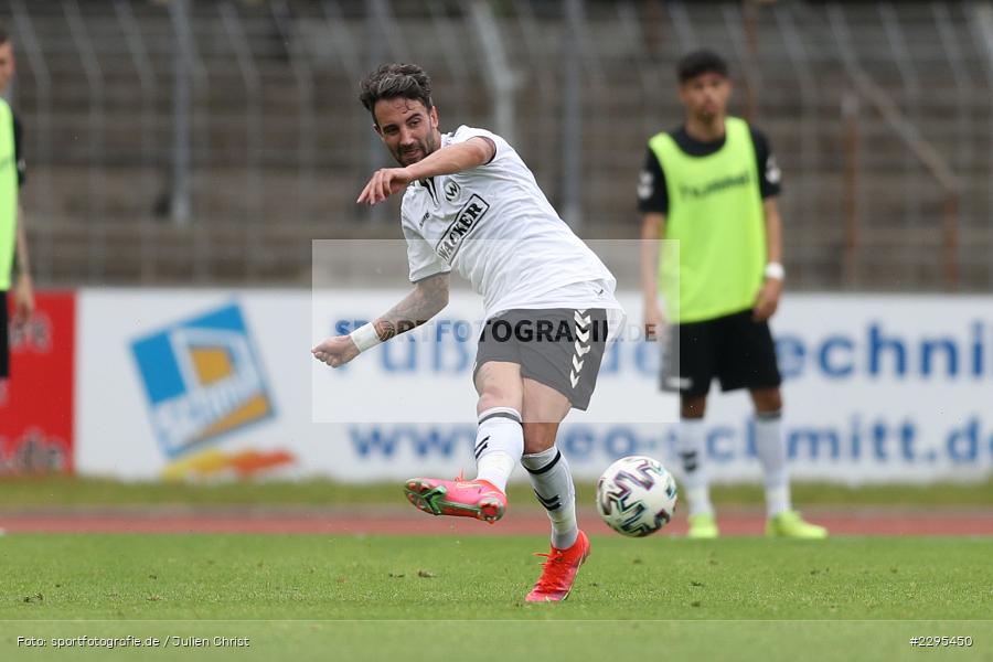 Kevin Hingerl, Willy-Sachs-Stadion, Schweinfurt, 08.06.2021, BFV, sport, action, Fussball, Deutschland, Juni 2021, Trostrunde, Ligapokal, Finale, Regionalliga Bayern, SVW, FC05, SV Wacker Burghausen, 1. FC Schweinfurt 05 - Bild-ID: 2295450