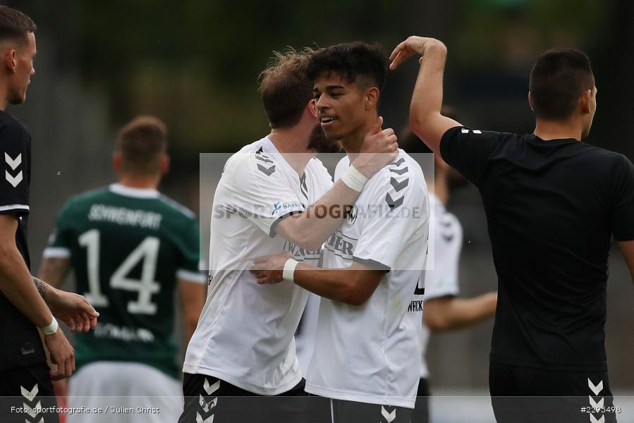 Jubel, Andre Leipold, Willy-Sachs-Stadion, Schweinfurt, 08.06.2021, BFV, sport, action, Fussball, Deutschland, Juni 2021, Trostrunde, Ligapokal, Finale, Regionalliga Bayern, SVW, FC05, SV Wacker Burghausen, 1. FC Schweinfurt 05 - Bild-ID: 2295498