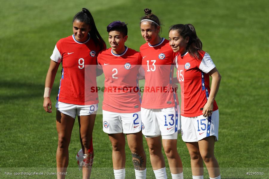 Yastin Jimenez, Nicole Gutierrez, Valentina Diaz, Maria Jose Urrutia, Stadion am Bieberer Berg, 15.06.2021, DFB, sport, action, Fussball, Juni 2021, Germany, Bieberer Berg, CHI, GER, Offenbach, Frauen-Länderspiel, Länderspiel, Chile, Deutschland - Bild-ID: 2295530 Yastin Jimenez, Nicole Gutierrez, Valentina Diaz, Maria Jose Urrutia, Stadion am Bieberer Berg, 15.06.2021, DFB, sport, action, Fussball, Juni 2021, Germany, Bieberer Berg, CHI, GER, Offenbach, Frauen-Länderspiel, Länderspiel, Chile, Deutschland - Bild-ID: 2295530