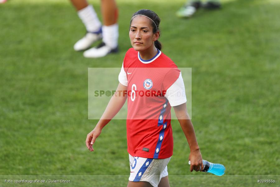 Nayadet López Opazo, Stadion am Bieberer Berg, 15.06.2021, DFB, sport, action, Fussball, Juni 2021, Germany, Bieberer Berg, CHI, GER, Offenbach, Frauen-Länderspiel, Länderspiel, Chile, Deutschland - Bild-ID: 2295536