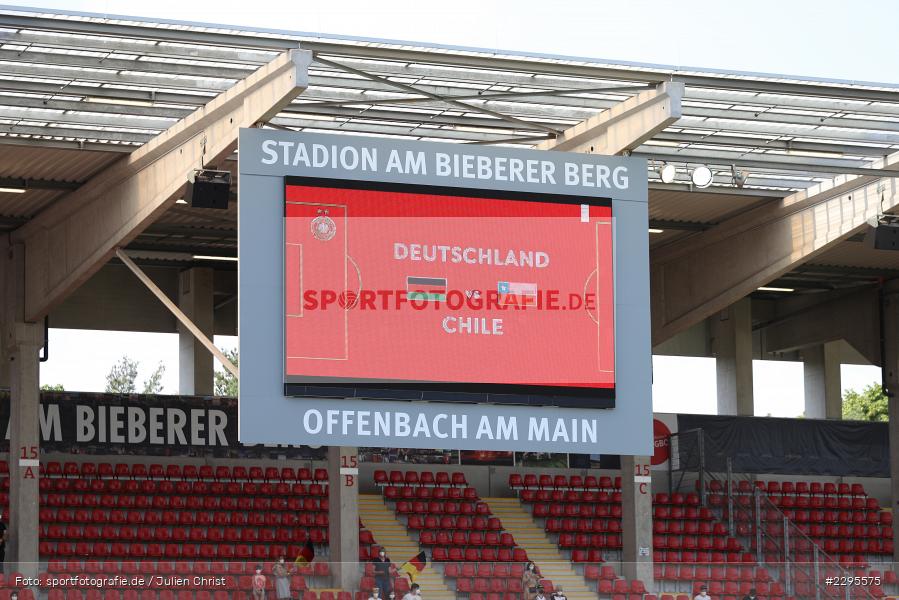 Match, Anzeige, LED, LED-Infotafel, Stadion am Bieberer Berg, 15.06.2021, DFB, sport, action, Fussball, Juni 2021, Germany, Bieberer Berg, CHI, GER, Offenbach, Frauen-Länderspiel, Länderspiel, Chile, Deutschland - Bild-ID: 2295575 Match, Anzeige, LED, LED-Infotafel, Stadion am Bieberer Berg, 15.06.2021, DFB, sport, action, Fussball, Juni 2021, Germany, Bieberer Berg, CHI, GER, Offenbach, Frauen-Länderspiel, Länderspiel, Chile, Deutschland - Bild-ID: 2295575