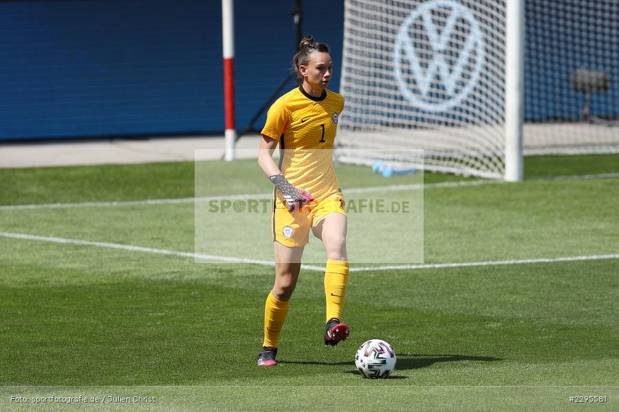 Christiane Endler, Stadion am Bieberer Berg, 15.06.2021, DFB, sport, action, Fussball, Juni 2021, Germany, Bieberer Berg, CHI, GER, Offenbach, Frauen-Länderspiel, Länderspiel, Chile, Deutschland - Bild-ID: 2295581 Christiane Endler, Stadion am Bieberer Berg, 15.06.2021, DFB, sport, action, Fussball, Juni 2021, Germany, Bieberer Berg, CHI, GER, Offenbach, Frauen-Länderspiel, Länderspiel, Chile, Deutschland - Bild-ID: 2295581