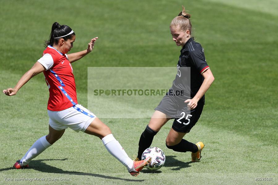 Sjoeke Nüsken, Stadion am Bieberer Berg, 15.06.2021, DFB, sport, action, Fussball, Juni 2021, Germany, Bieberer Berg, CHI, GER, Offenbach, Frauen-Länderspiel, Länderspiel, Chile, Deutschland - Bild-ID: 2295587