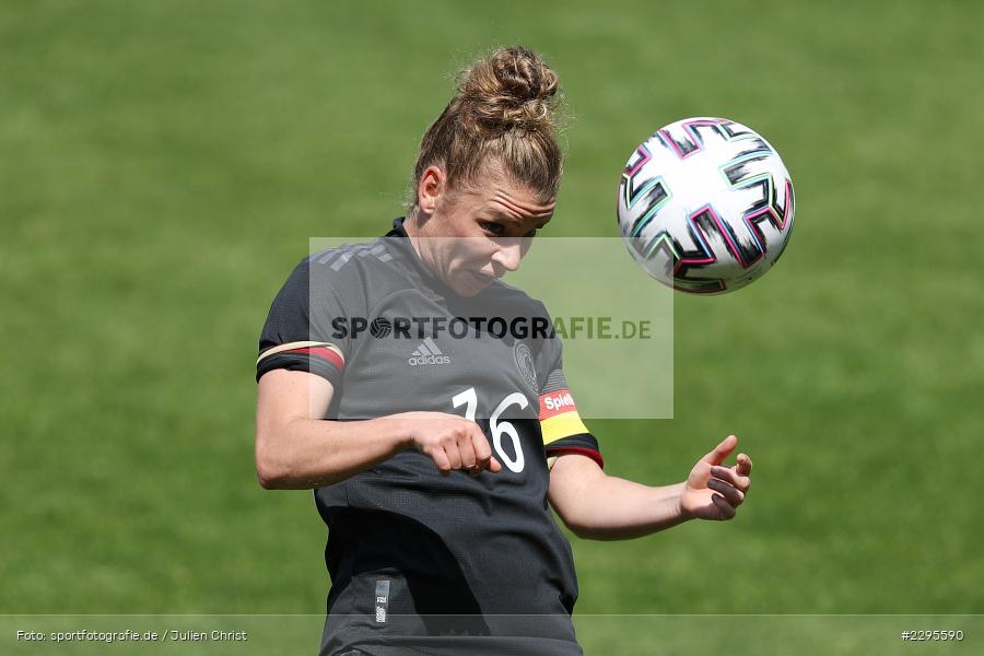 Linda Dallmann, Stadion am Bieberer Berg, 15.06.2021, DFB, sport, action, Fussball, Juni 2021, Germany, Bieberer Berg, CHI, GER, Offenbach, Frauen-Länderspiel, Länderspiel, Chile, Deutschland - Bild-ID: 2295590
