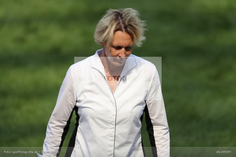 Martina Voss-Tecklenburg, Stadion am Bieberer Berg, 15.06.2021, DFB, sport, action, Fussball, Juni 2021, Germany, Bieberer Berg, CHI, GER, Offenbach, Frauen-Länderspiel, Länderspiel, Chile, Deutschland - Bild-ID: 2295597 Martina Voss-Tecklenburg, Stadion am Bieberer Berg, 15.06.2021, DFB, sport, action, Fussball, Juni 2021, Germany, Bieberer Berg, CHI, GER, Offenbach, Frauen-Länderspiel, Länderspiel, Chile, Deutschland - Bild-ID: 2295597