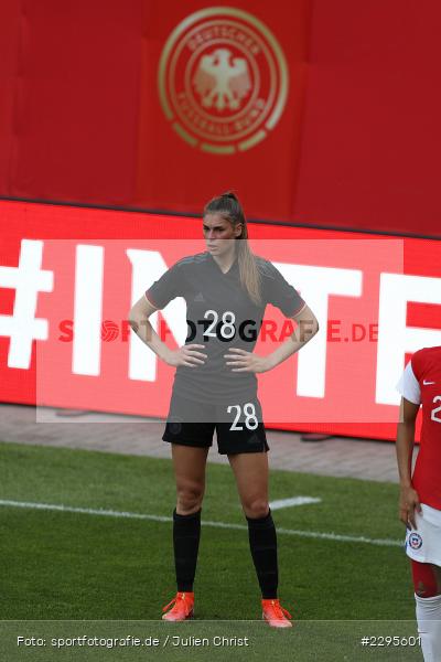 Jule Brand, Stadion am Bieberer Berg, 15.06.2021, DFB, sport, action, Fussball, Juni 2021, Germany, Bieberer Berg, CHI, GER, Offenbach, Frauen-Länderspiel, Länderspiel, Chile, Deutschland - Bild-ID: 2295601 Jule Brand, Stadion am Bieberer Berg, 15.06.2021, DFB, sport, action, Fussball, Juni 2021, Germany, Bieberer Berg, CHI, GER, Offenbach, Frauen-Länderspiel, Länderspiel, Chile, Deutschland - Bild-ID: 2295601