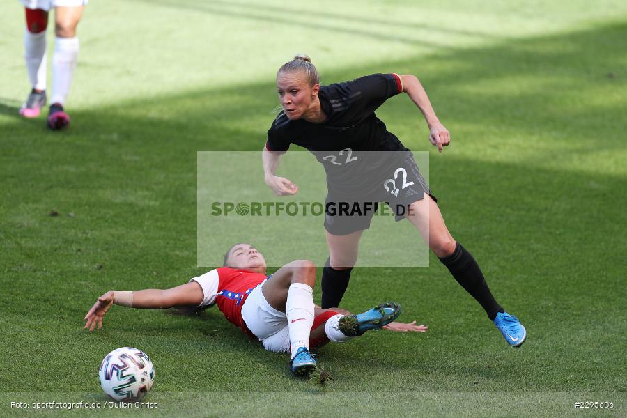 Maria Jose Urrutia, Turid Knaak, Stadion am Bieberer Berg, 15.06.2021, DFB, sport, action, Fussball, Juni 2021, Germany, Bieberer Berg, CHI, GER, Offenbach, Frauen-Länderspiel, Länderspiel, Chile, Deutschland - Bild-ID: 2295606 Maria Jose Urrutia, Turid Knaak, Stadion am Bieberer Berg, 15.06.2021, DFB, sport, action, Fussball, Juni 2021, Germany, Bieberer Berg, CHI, GER, Offenbach, Frauen-Länderspiel, Länderspiel, Chile, Deutschland - Bild-ID: 2295606