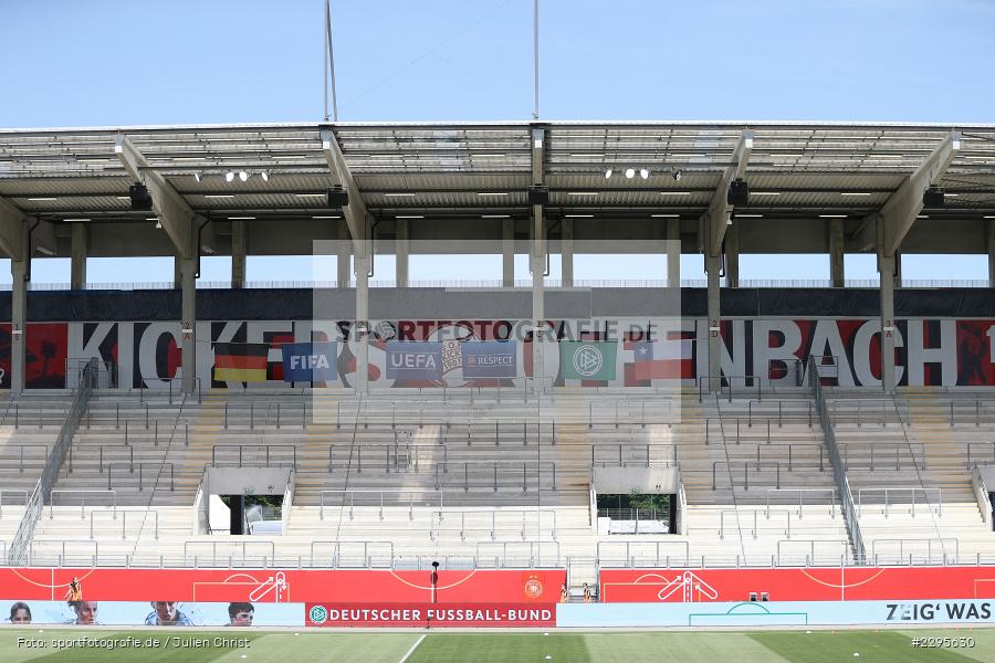 Fahnen, Stadion am Bieberer Berg, 15.06.2021, DFB, sport, action, Fussball, Juni 2021, Germany, Bieberer Berg, CHI, GER, Offenbach, Frauen-Länderspiel, Länderspiel, Chile, Deutschland - Bild-ID: 2295630